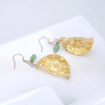 超長飄逸薄紗蝴蝶&times;螺旋耳夾.avif