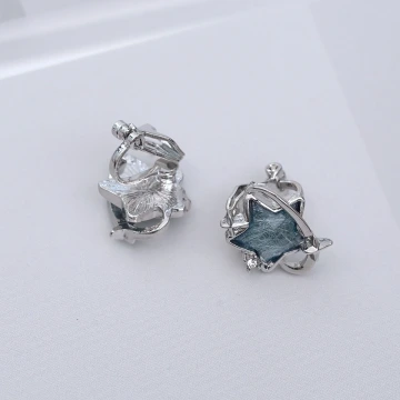 彗星繞星星&times;不對稱吊墜耳環.avif