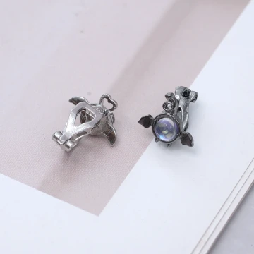 甜酷愛心鍊條&times;三角耳夾.avif