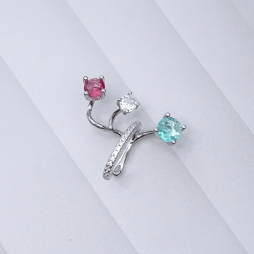 梅映紅扇&times;不對稱吊墜耳環.avif