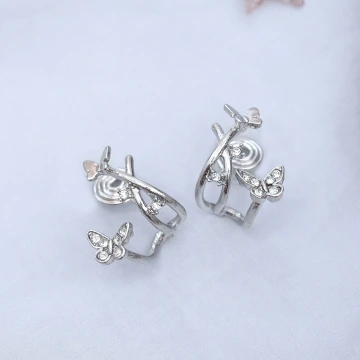梅映紅扇&times;不對稱吊墜耳環.avif