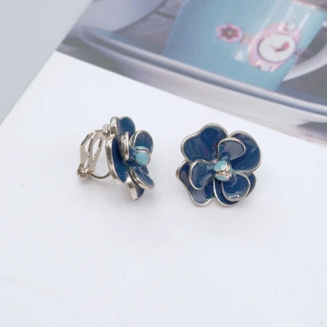 小清新黃雛菊&times;不對稱吊墜耳環.avif
