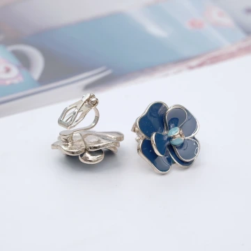 小清新黃雛菊&times;不對稱吊墜耳環.avif