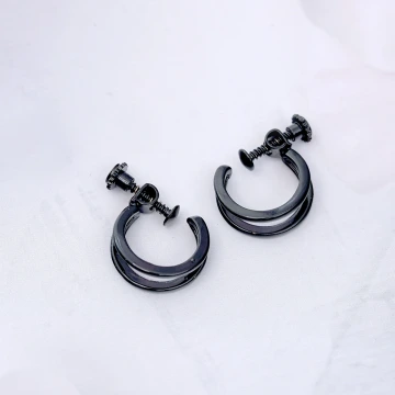晶鑽十字&times;螺旋耳夾.avif